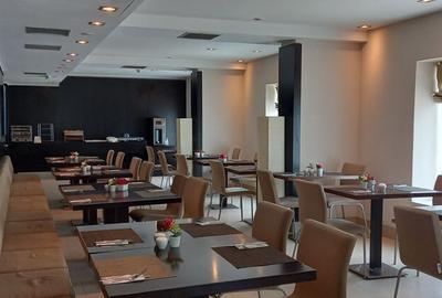 Spațiu comercial, de 3,700 mp, în Unirii - 7