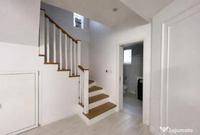 Casă cu 4 camere cu Teren 340 Mp în Central - 12