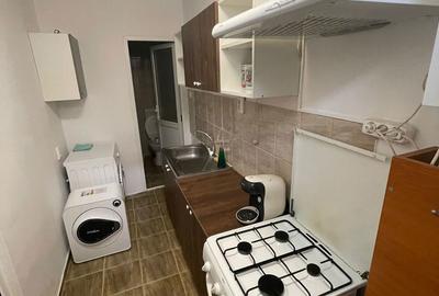 Garsonieră decomandată în Central - 7