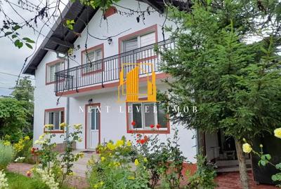 Casă cu 4 camere cu Teren 1000 Mp în Central - 3