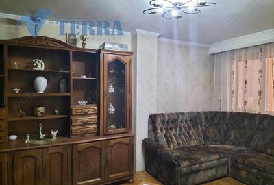 Apartament cu 3 camere decomandat în Central - 3