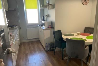 Apartament de vanzare în Mangalia,5 min de plaja,vedere la mare - 1