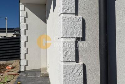 Duplex cu 4 camere cu Canalizare în Miroslava - 3