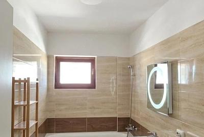 Apartament cu 3 camere decomandat în Sisești - 9
