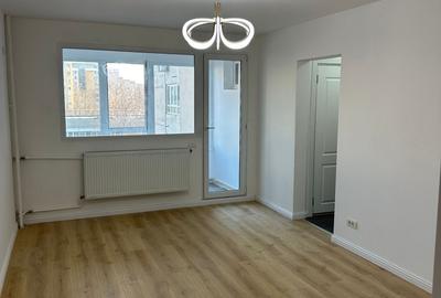 Apartament cu 3 camere decomandat în Drumul Taberei - 2