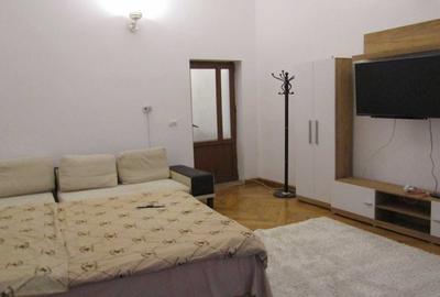 Apartament cu 2 camere decomandat în Central - 4