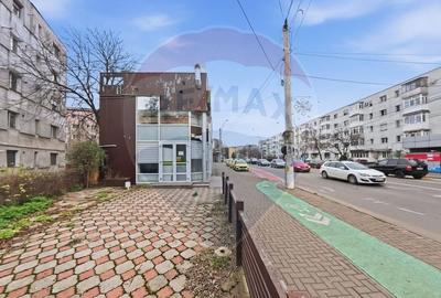 Spațiu comercial, de 207 mp, în Mioriței - 2