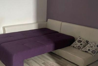 Apartament cu 2 camere decomandat în Tractorul - 1