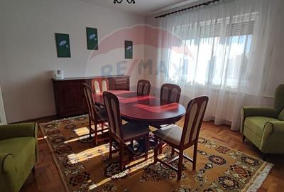 Apartament spatios 3 camere de inchiriat Magheru