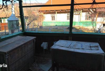 Casă cu 4 camere cu Teren 1300 Mp în Măgherani - 12