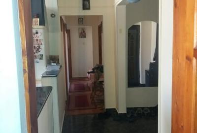 Apartament cu 4 camere decomandat în Sânmartin - 3