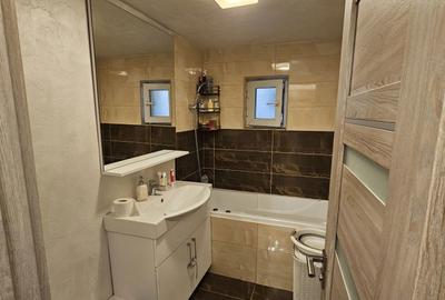 Apartament cu 2 camere decomandat în Buzaului - 2
