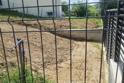 Teren de 463 mp, în Central - 8