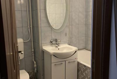 Apartament cu 3 camere decomandat în Micro 6 - 1