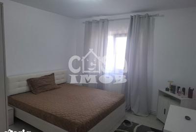Apartament cu 3 camere în Micro 8 - 2