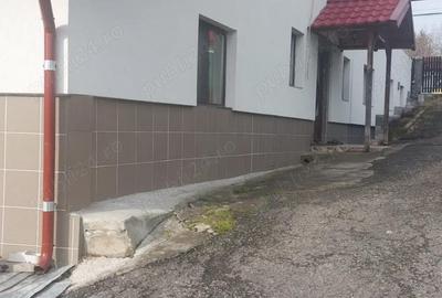 Casă cu 7 camere în Central - 1