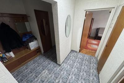 Apartament cu 2 camere decomandat, mobilat în Casa de Cultură