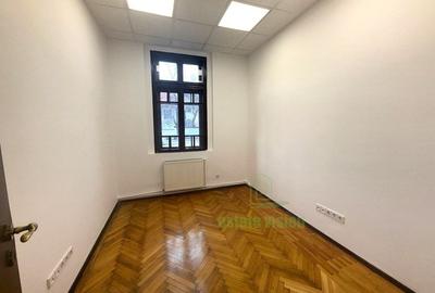 Apartament cu 6 camere decomandat în Cotroceni - 7
