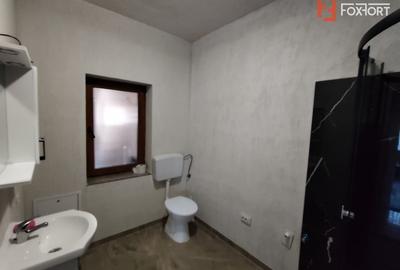 Duplex cu 3 camere cu Canalizare în Central - 9