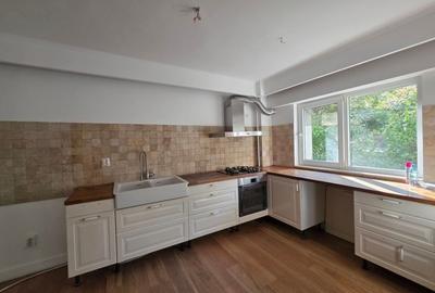 Apartament cu 3 camere decomandat în Băneasa - 3