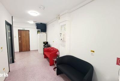 Spațiu comercial, de 59 mp, în Central - 6