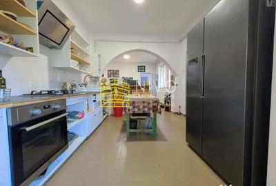 Casă cu 4 camere cu Teren 1178 Mp în Central - 4