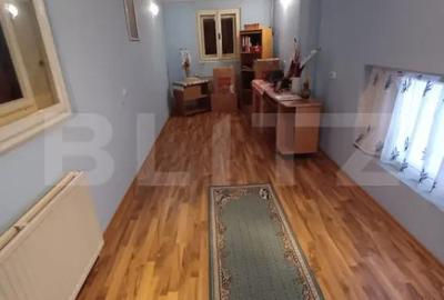 Casă cu 8 camere cu Teren 1500 Mp în Central - 17