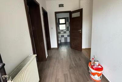 Casă cu Teren 250 Mp în Central