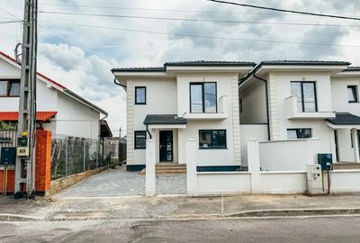 Casă cu 4 camere în Central