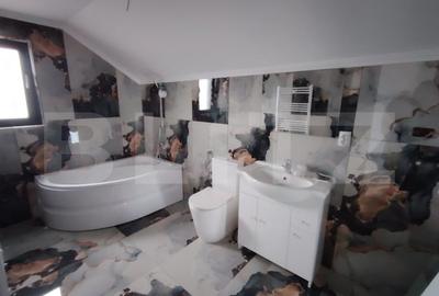 Casă individuală cu 5 camere cu Teren 300 Mp în Est - 11