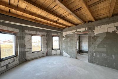 Casa semi-finisata P + M, 131 mp utili, teren 339 mp, Piel - 26