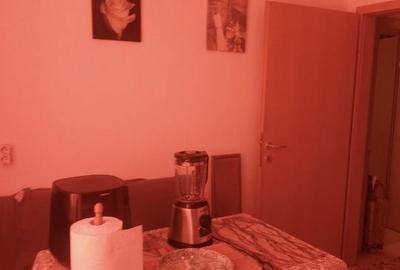 Garsonieră decomandată în Central - 2