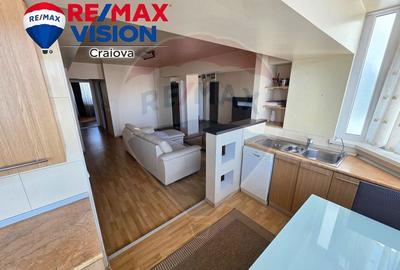 Apartament cu 4 camere semidecomandat, mobilat în Central - 2