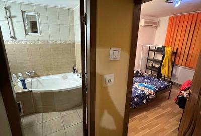 Apartament cu 4 camere decomandat în Rahova - 3