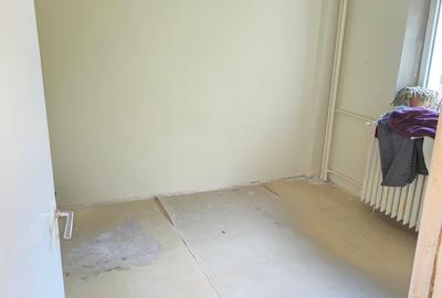 Apartament cu 3 camere semidecomandat în Lacul Tei - 9