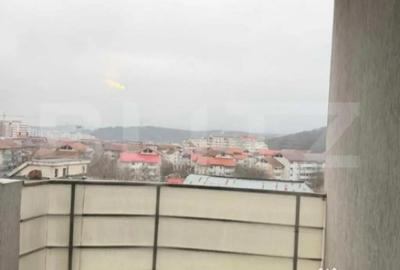 Apartament cu 2 camere decomandat în Nicolina - 1