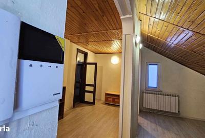 Casă cu 4 camere în Central