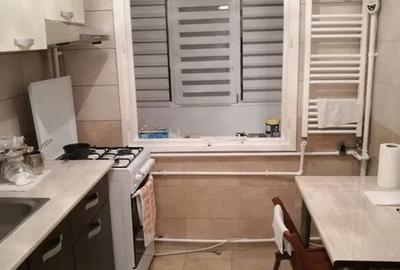 Apartament cu 3 camere decomandat, mobilat în Sălăjan - 4