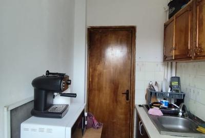 Inchiriere 1 camera  Apartament 3 camere decomandat -sunt deja 2 baieti- 600 lei - 5