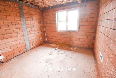 Casă individuală cu 4 camere cu Canalizare în Nazna - 12