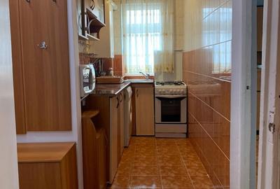 Apartament cu 3 camere decomandat în Romanești - 1