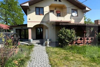 Casă cu 4 camere cu Teren 400 Mp în Blândești - 1