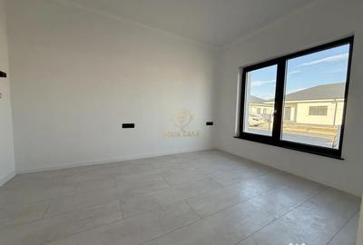 Casă cu 4 camere cu Teren 420 Mp în Mărtinești - 6