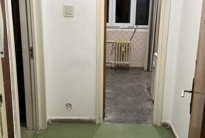 Apartament cu 2 camere semidecomandat în Gorjului