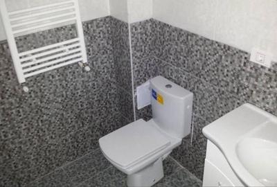 Apartament cu 3 camere semidecomandat în Sud - 6
