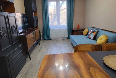 Apartament cu 2 camere decomandat în Central - 2