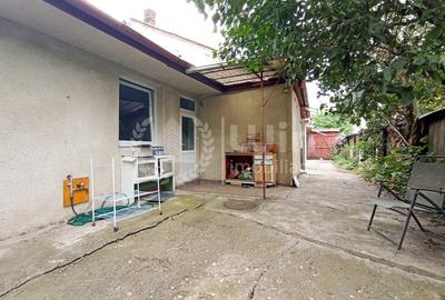 Casă individuală cu 5 camere în Mărăști