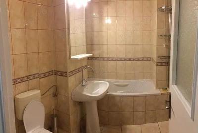 Apartament cu 3 camere decomandat în Tudor - 2