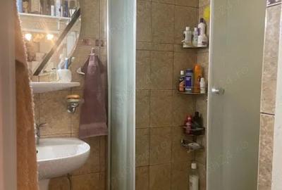 Vand casa cocheta , zona linistita , str.Xenopol - 15