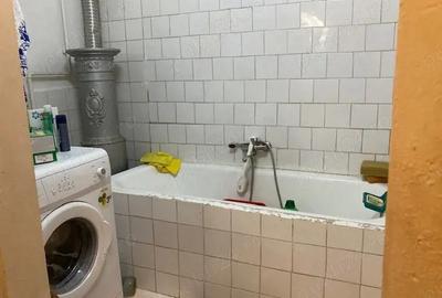 Casa 88mp + curte 200mp, Pieptanari sect.5 185000 eur - 3